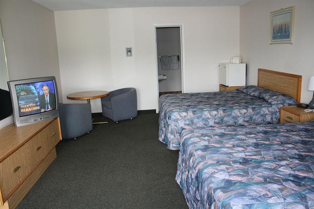 Tropicana Inn 19/30