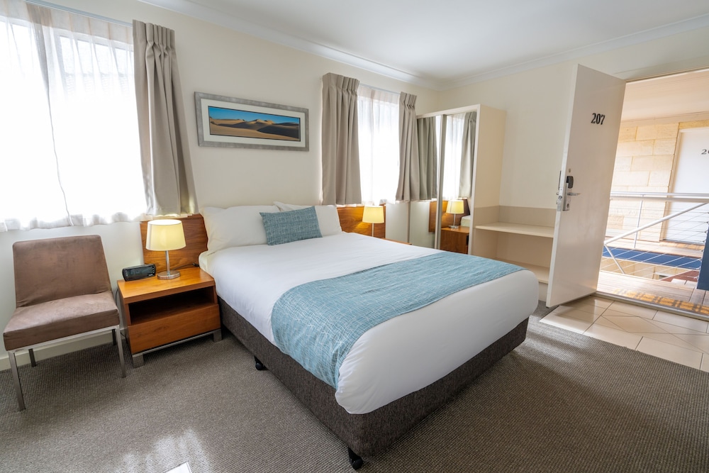 KALBARRI EDGE RESORT 20/70