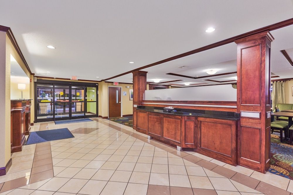 Holiday Inn Exp Winston Salem 7/48