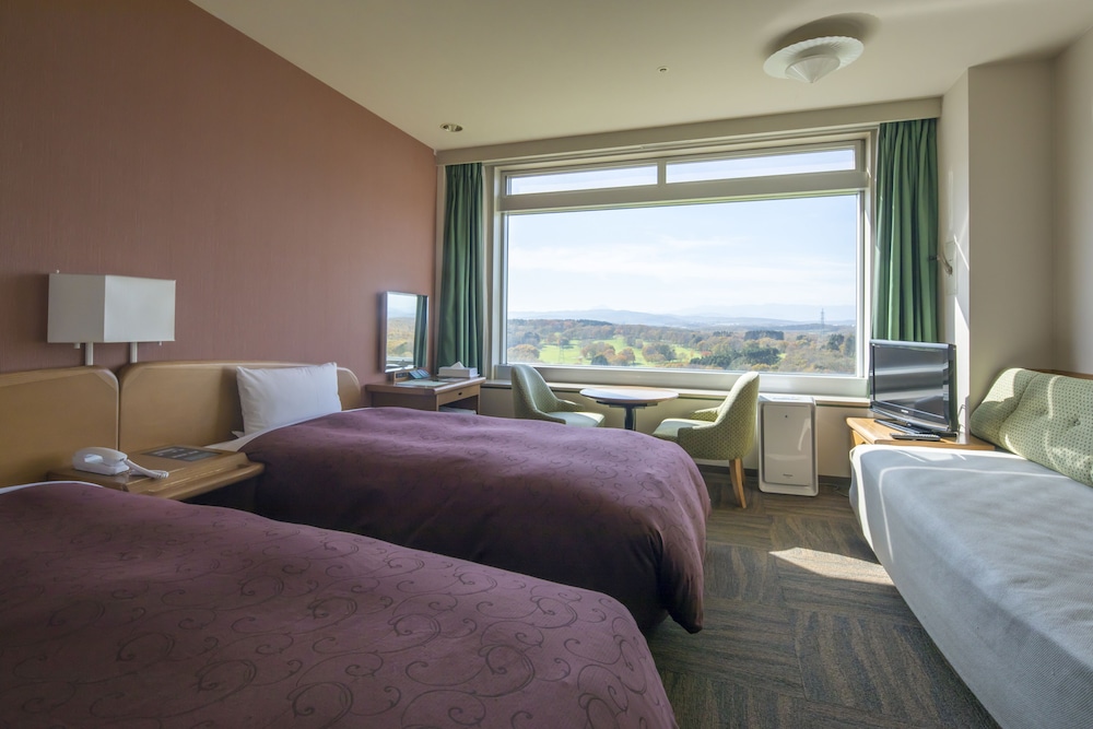 غرفة بسريرين منفصلين مع أريكة، Sapporo Kitahiroshima Classe Hotel 5/6