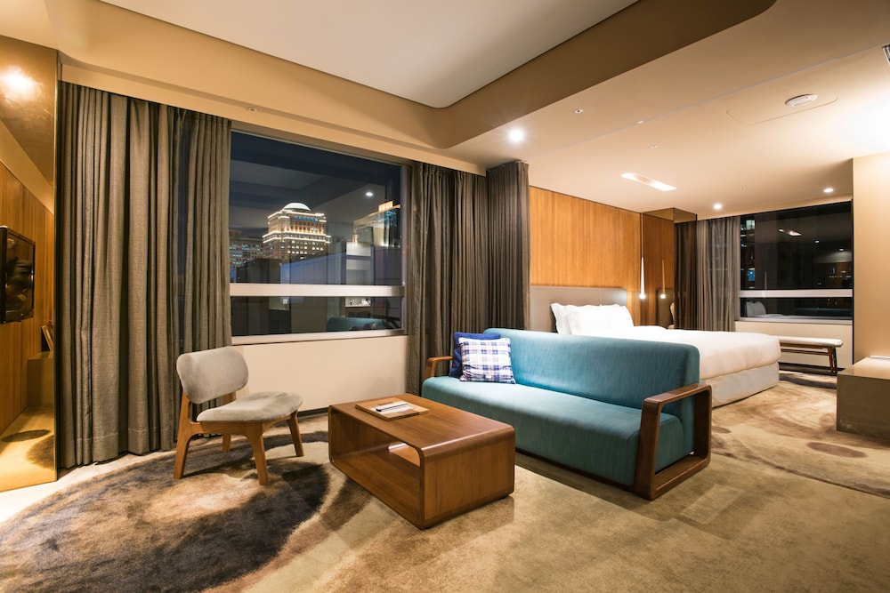 Home Hotel Xin Yi Branch 45/65