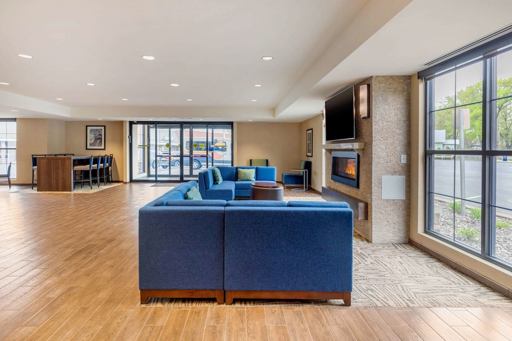 Comfort Inn Suites Schenectady - Scotia 7/44