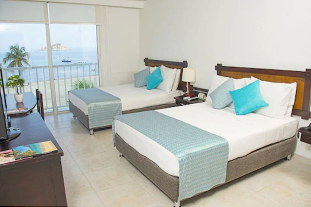 SUPERIOR, DOUBLE BED, OCEAN VIEW, BALCONY