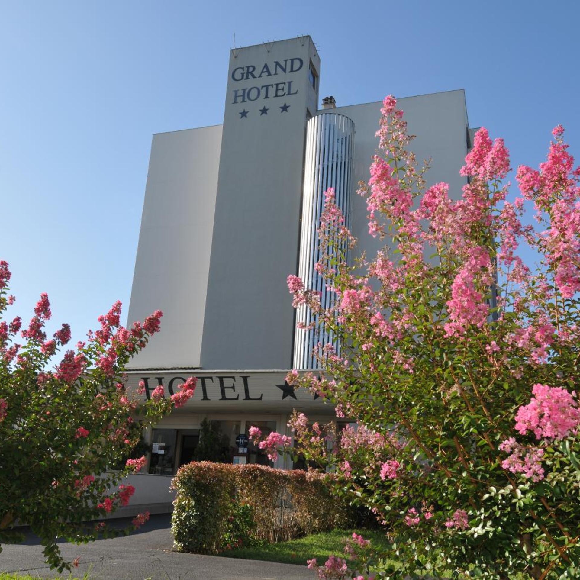 Le Grand Hotel 6/30
