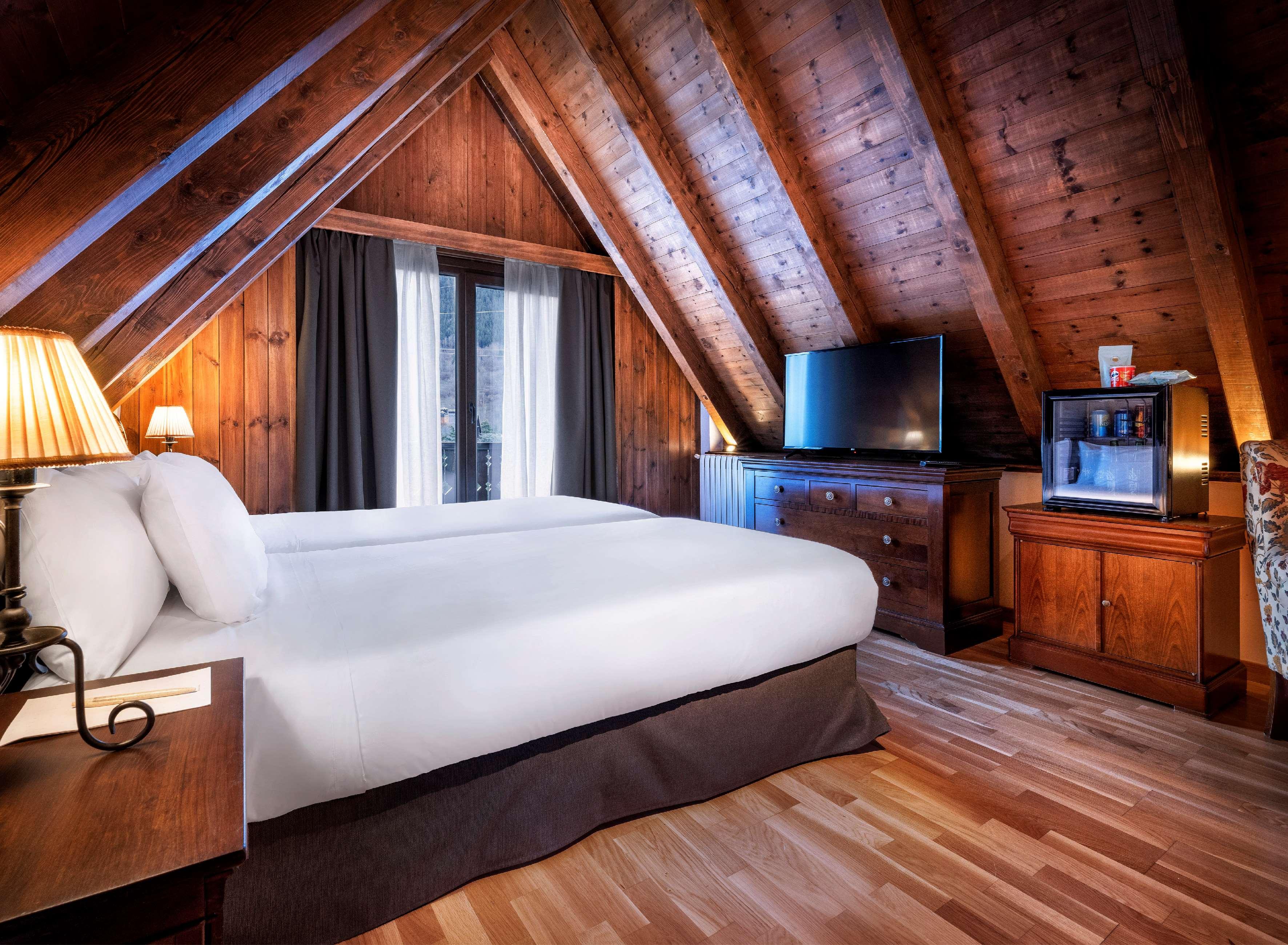 جناح، Hotel de Tredos Baqueira Affiliated by Melia 2/4