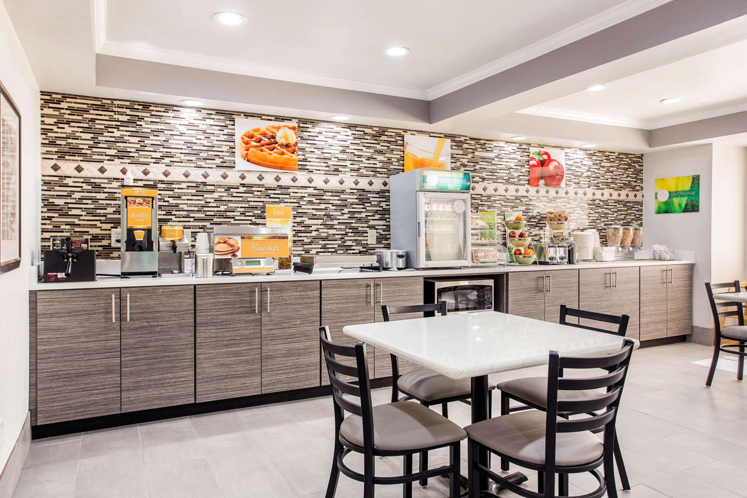 Quality Inn & Suites Myrtle Beach Near Outlets 10/17