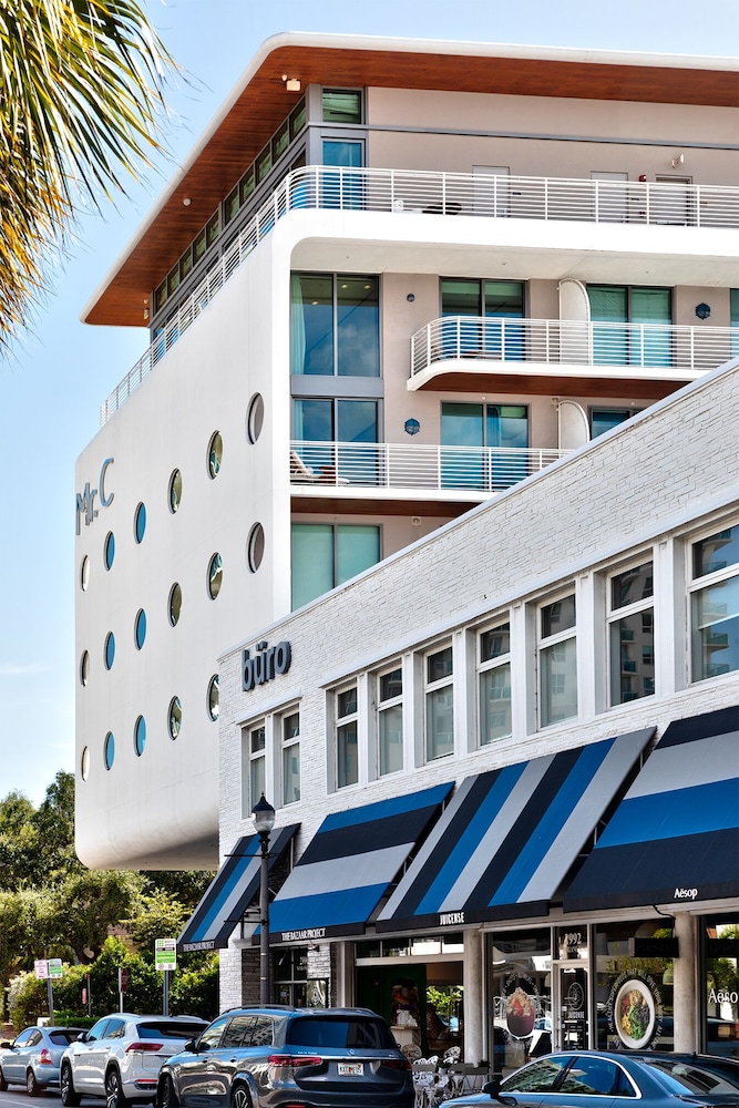 Mr. C Miami - Coconut Grove 5/49