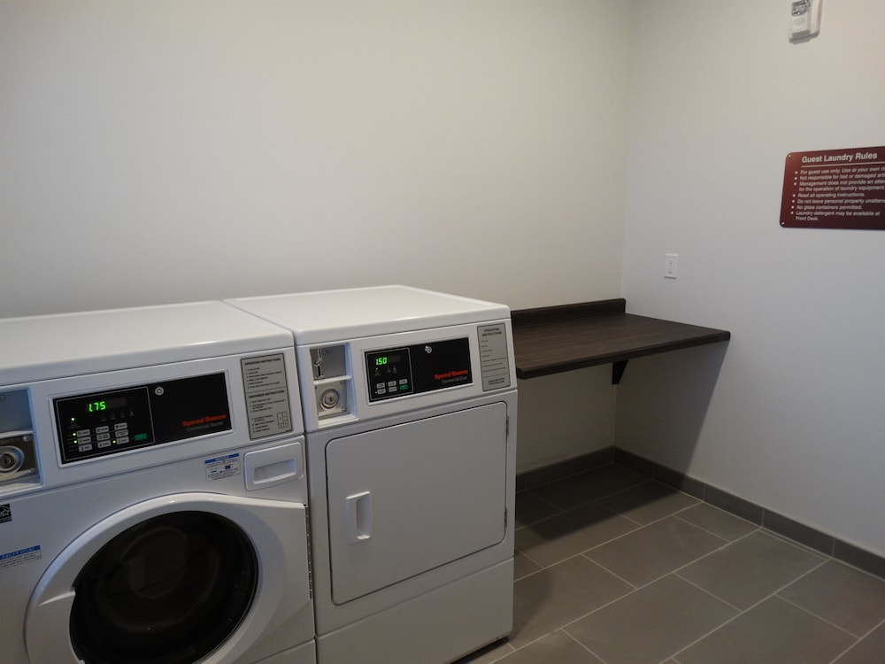 Best Western Plus New Richmond Inn & Suites 21/40