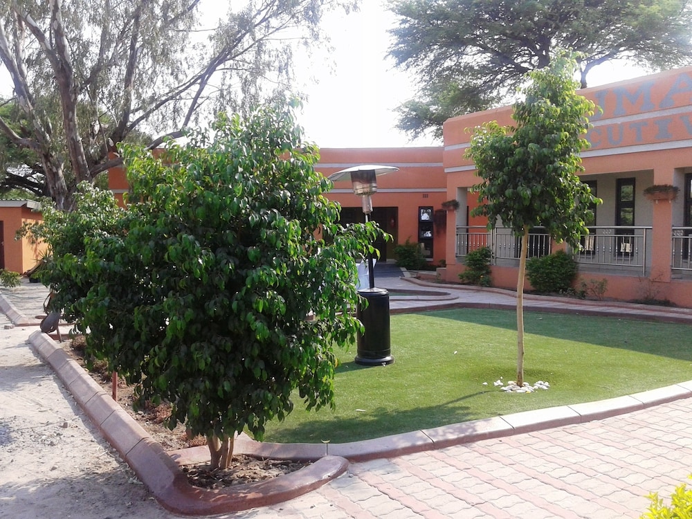 Gumare Executive Lodge 31/47