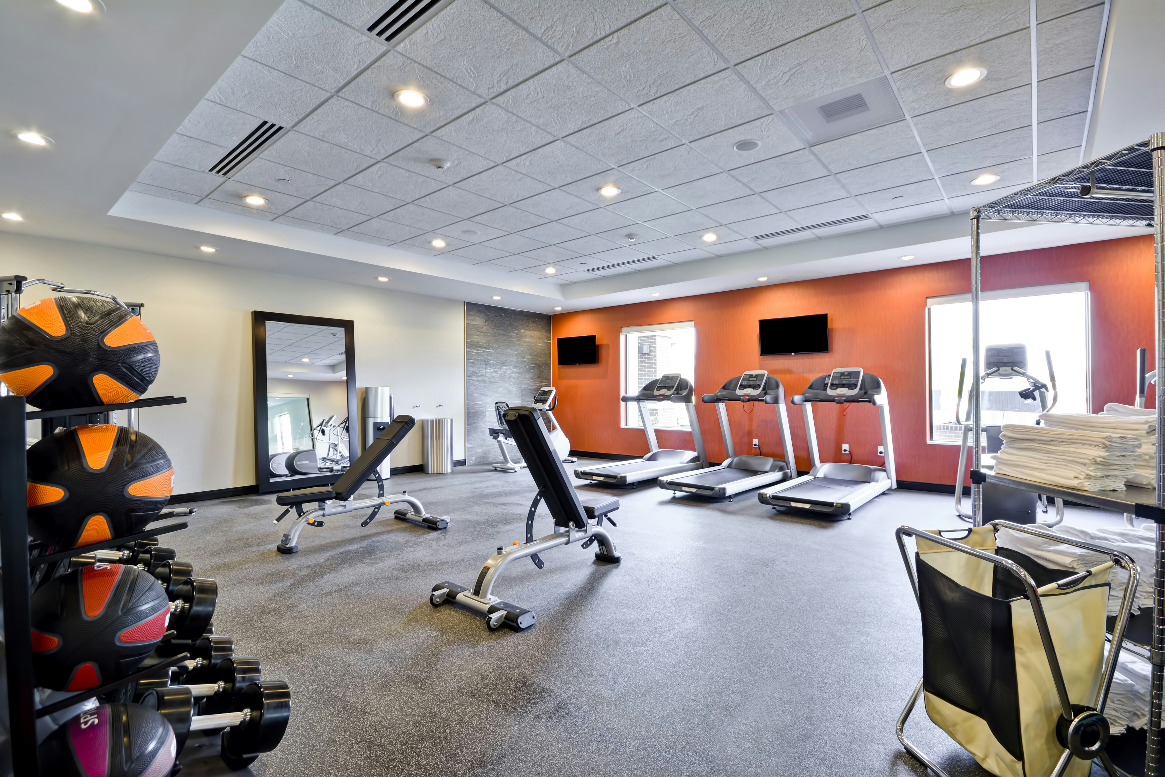 Home2 Suites By Hilton Evansville In 12/28