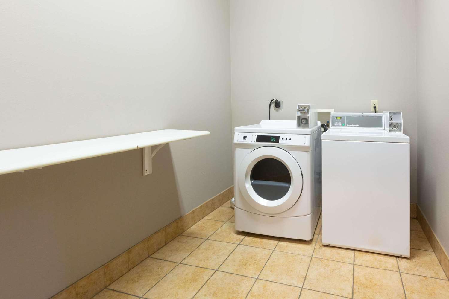 Country Inn & Suites By Radisson, El Dorado, AR 2/16