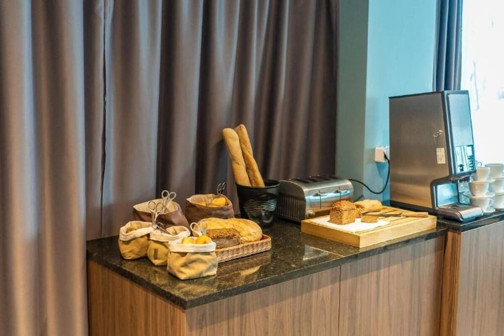 Hotel Focus Poznan 50/70