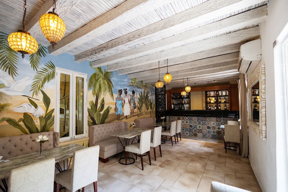 Casa Canabal by Faranda Boutique 12/72