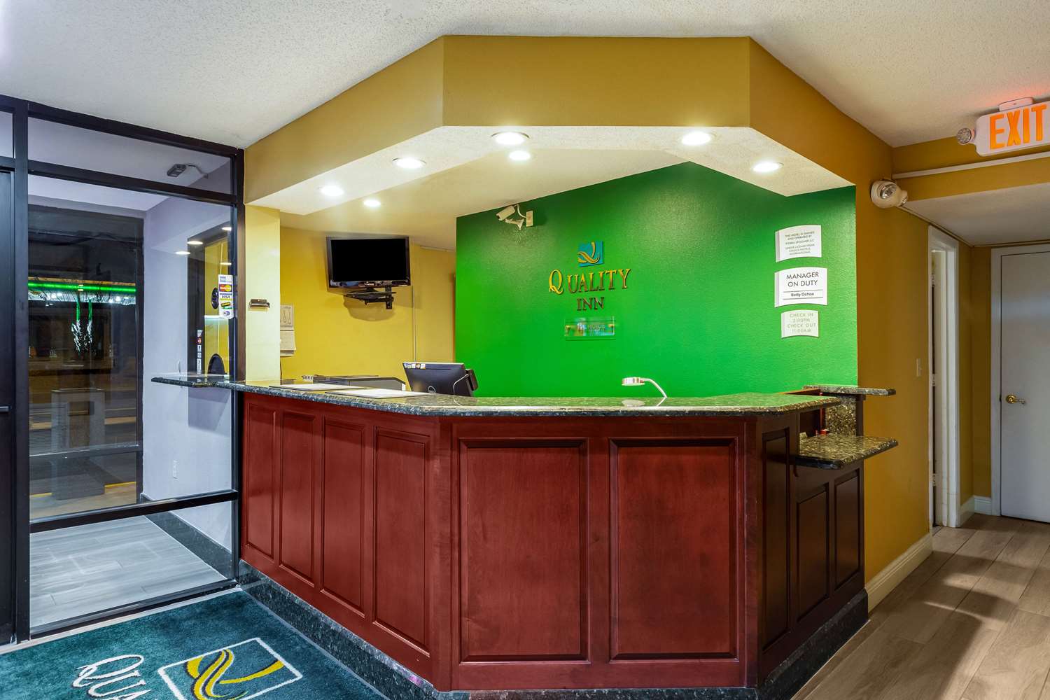 Quality Inn Quincy Tallahassee West FL 3/25