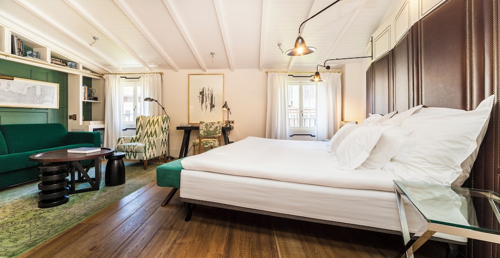 Hotel Cort 11/50