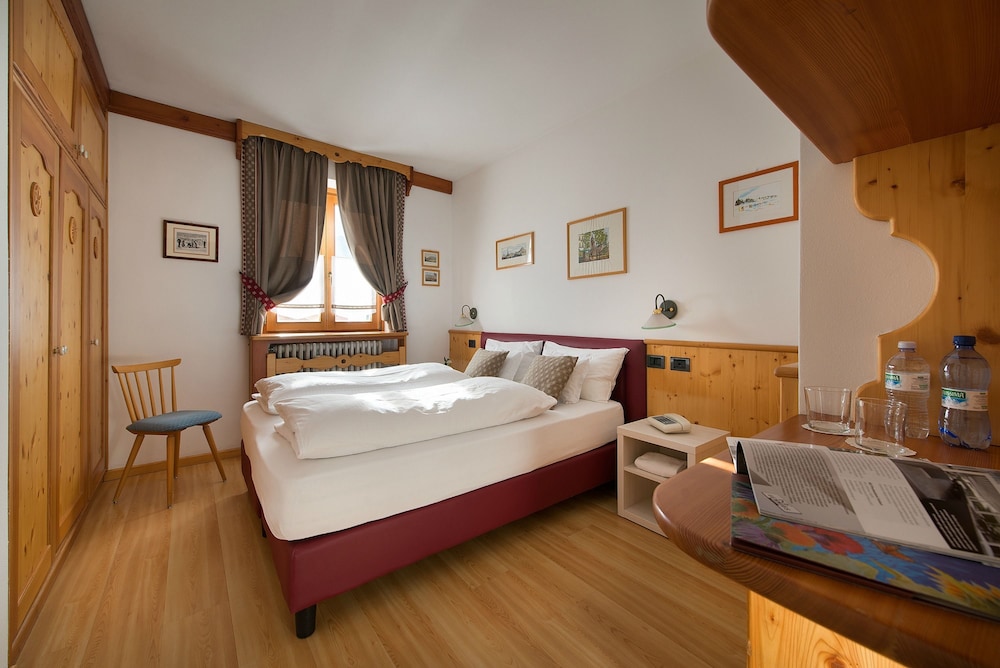 BASIC, DOUBLE BED