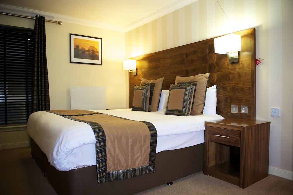NEVIS BANK INN HOTEL 8/29