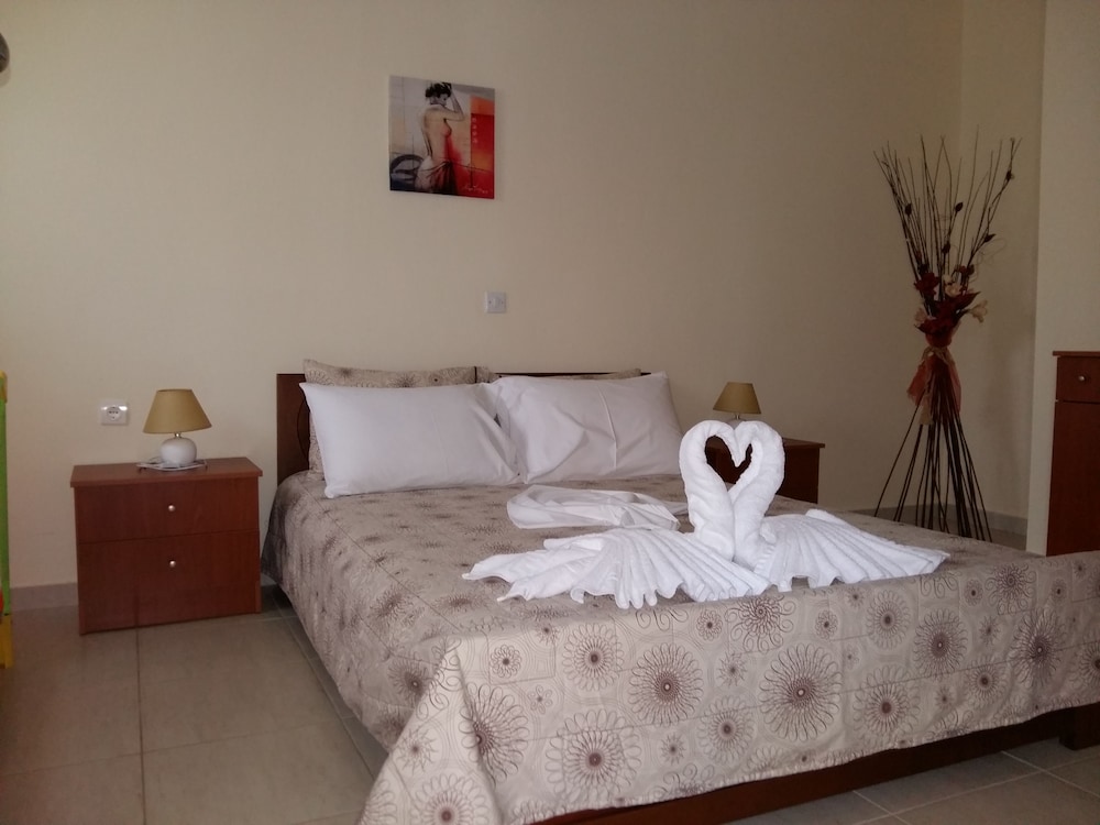 Pavloudis Apartments 17/50
