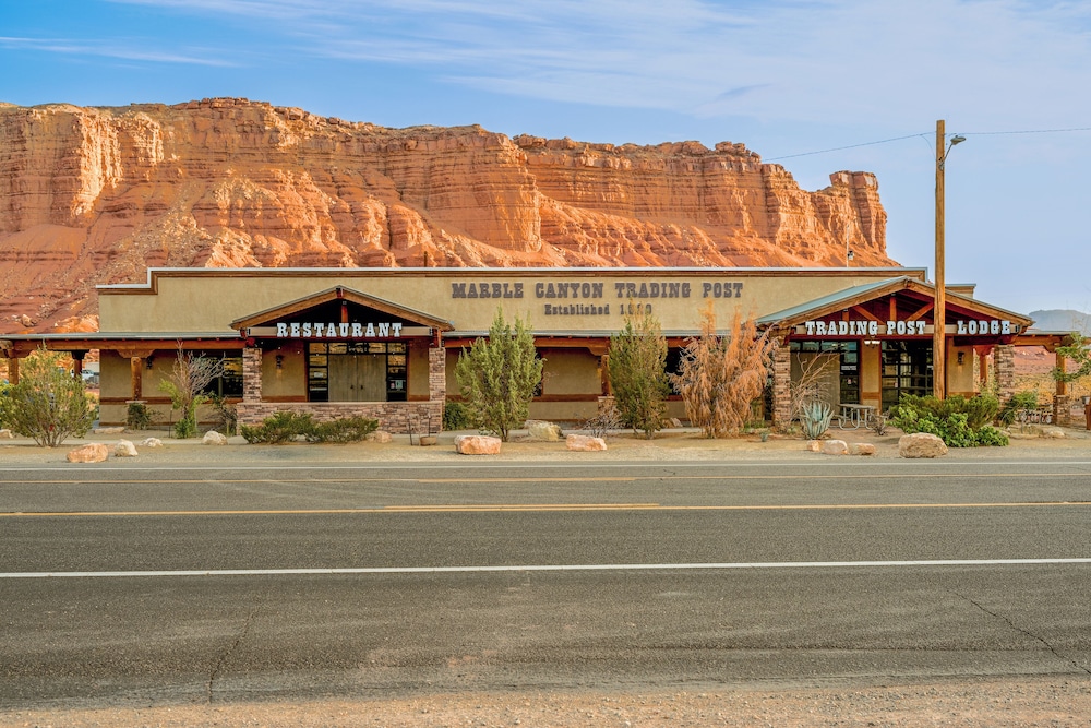 Marble Canyon Lodge 8/68