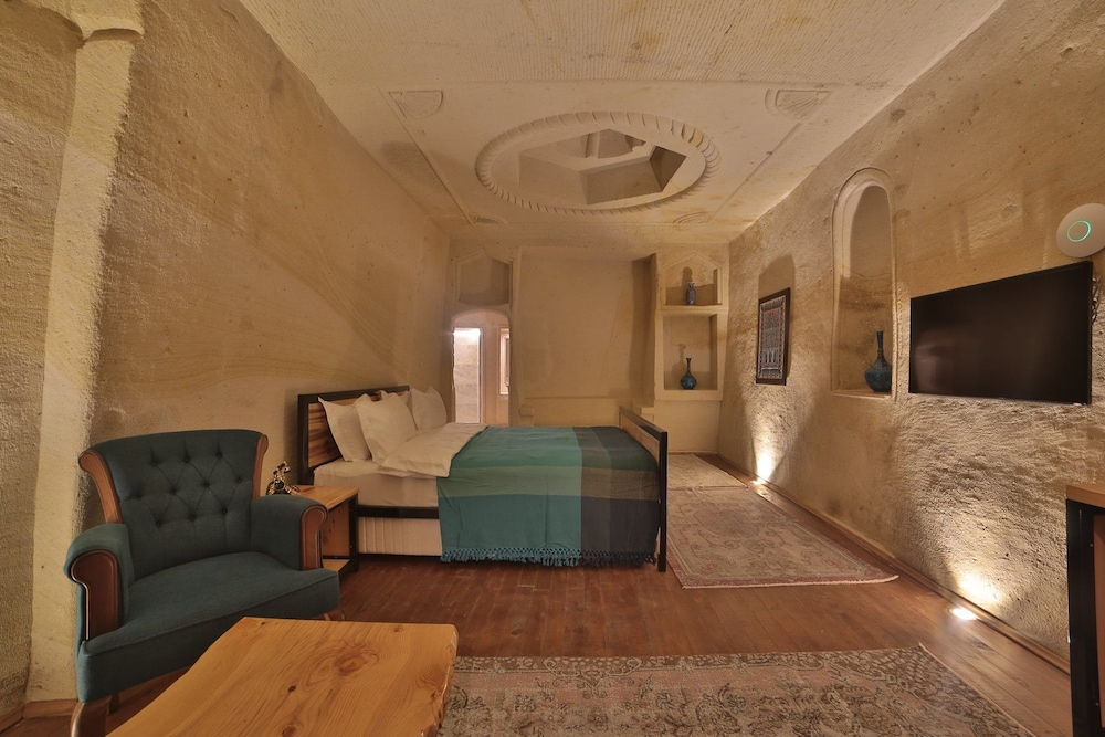 Taru Cave Suites 32/50