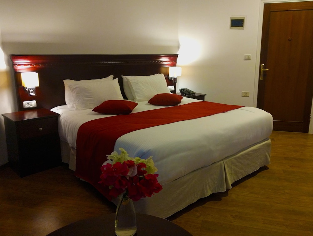 City Inn Palace Hotel 17/50