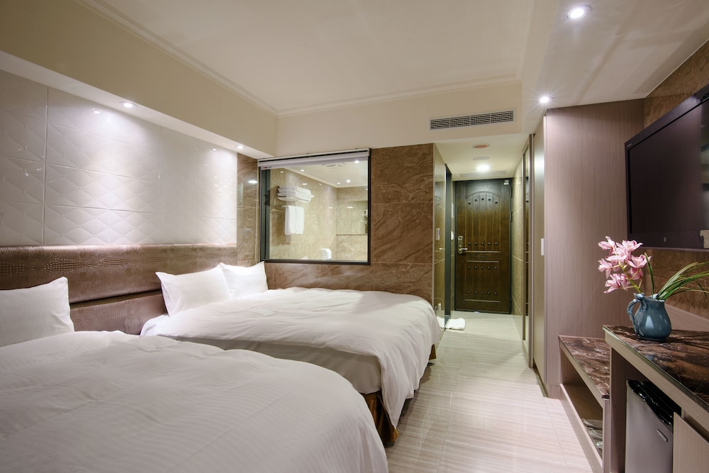 غرفة رباعية بسريرين مزدوجين بإطلالة على البحيرة، Shui Sha Lian Hotel 2/4
