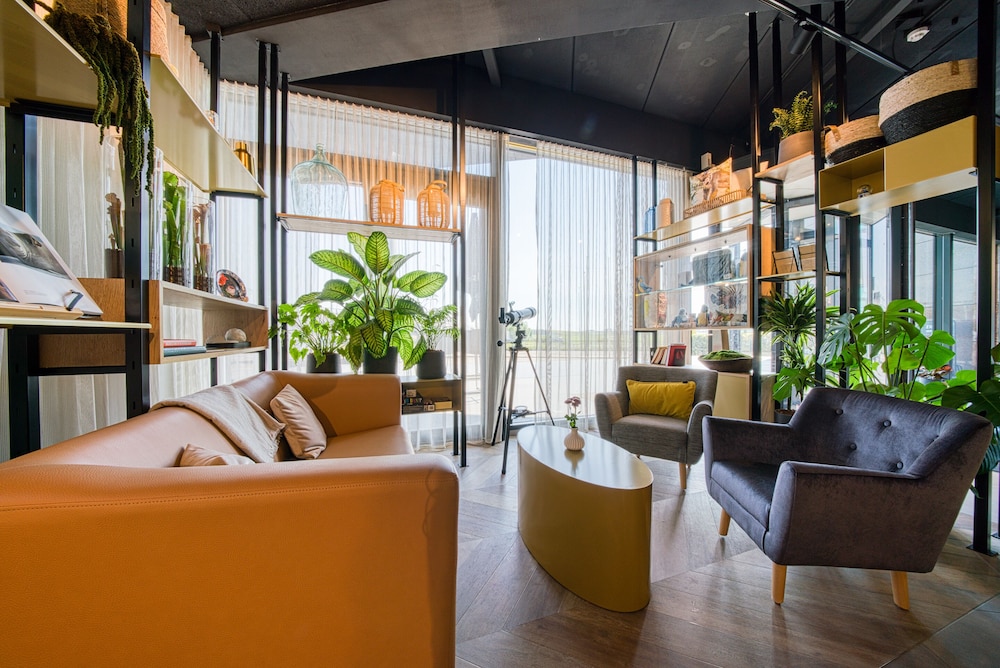 Vienna House Easy by Wyndham Amsterdam Airport 38/58