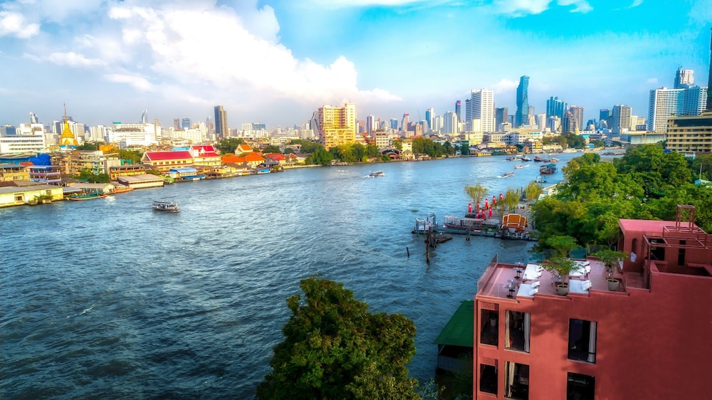Amdaeng Bangkok Riverside Hotel 67/75