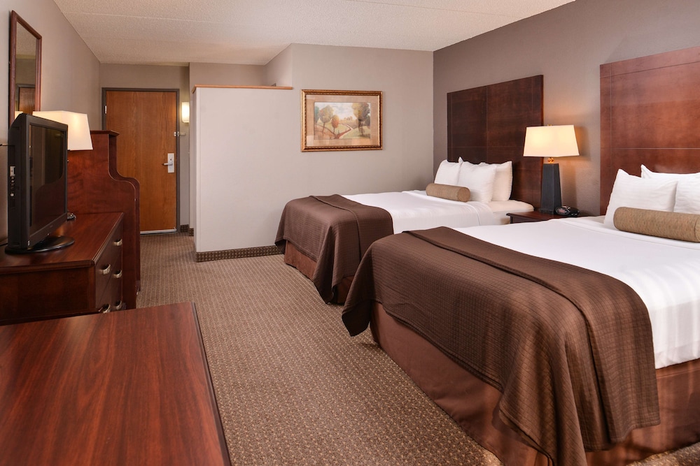 Best Western Plus Kelly Inn 6/27
