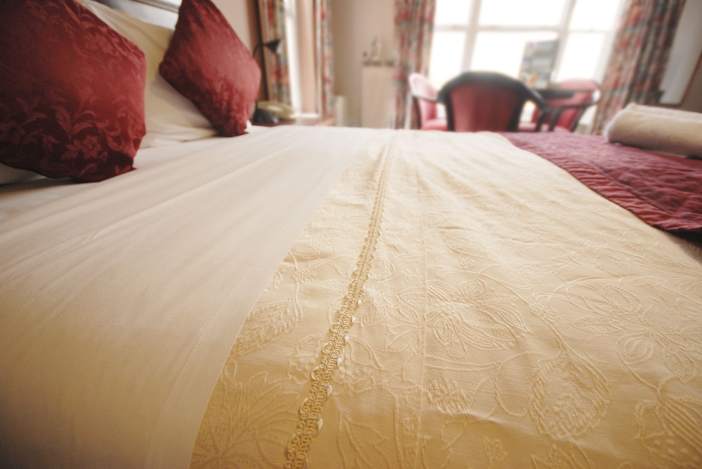 Marlborough House Hotel 22/50