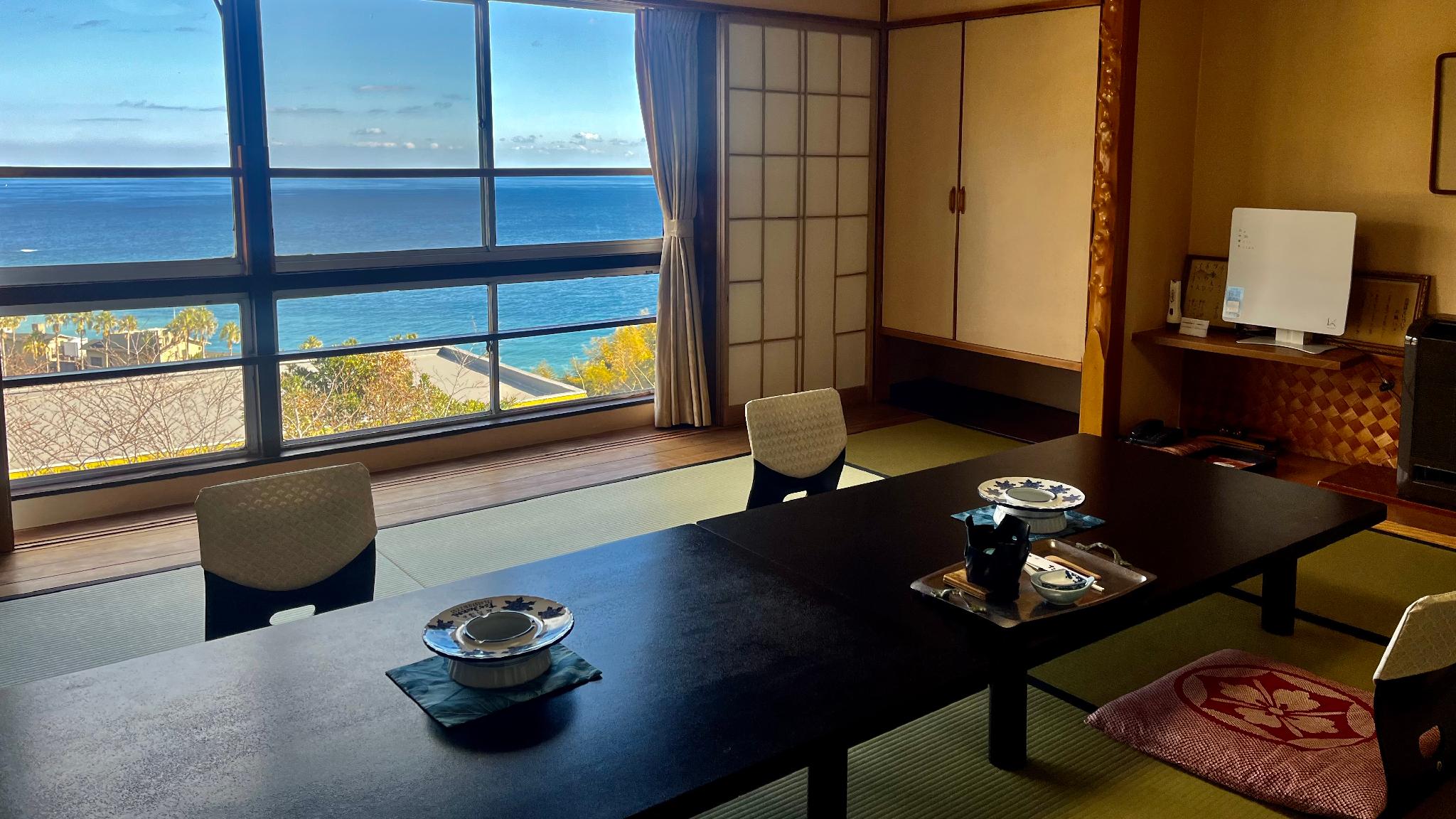Takami Hotel 32/38