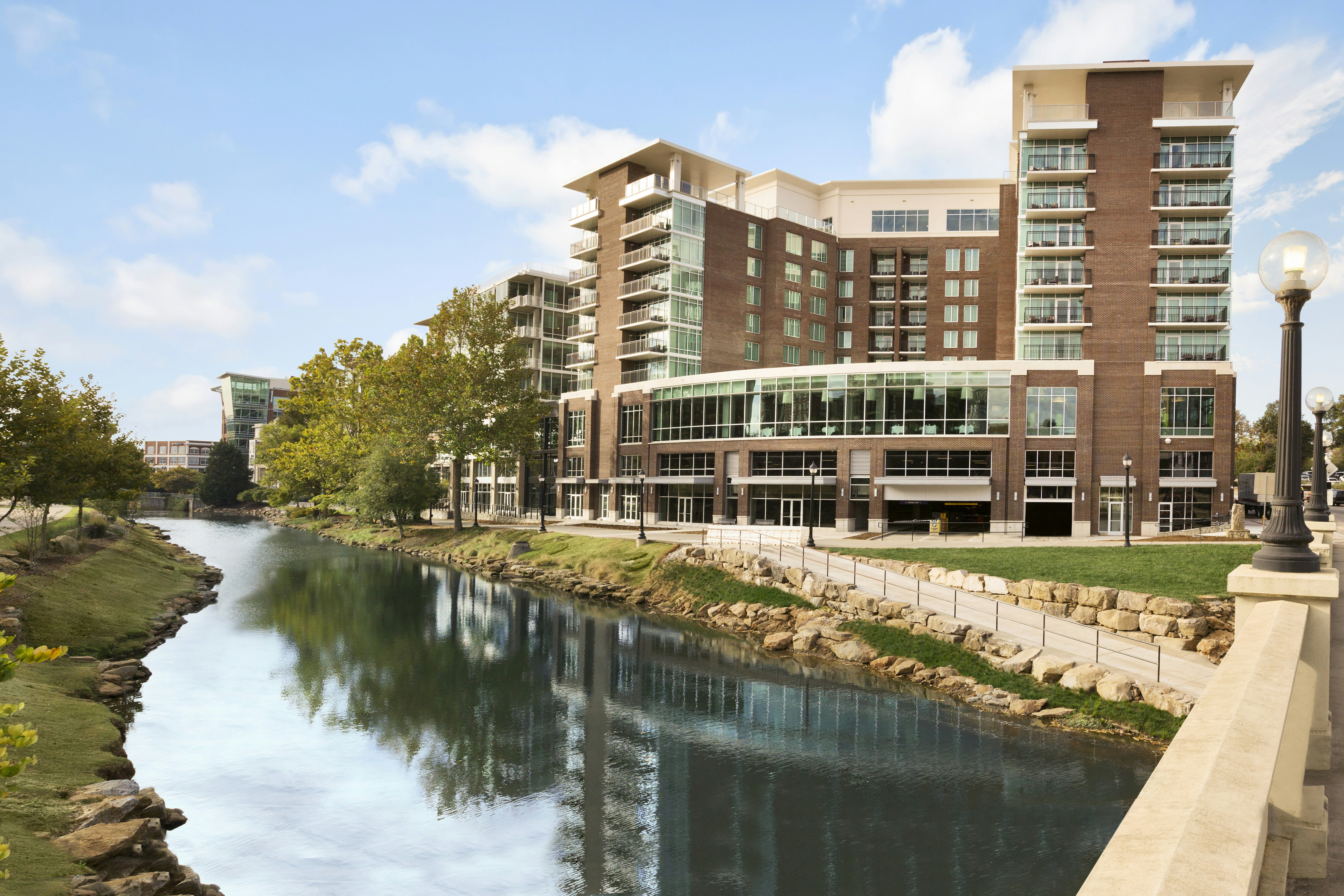 Embassy Suites By Hilton Greenville Downtown Riverplace 6/64