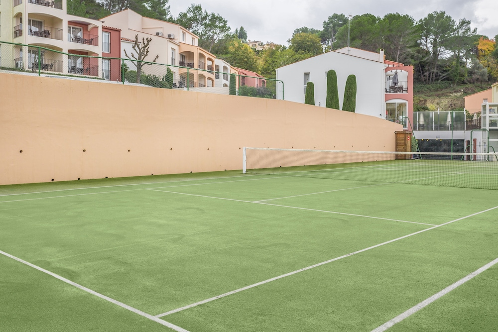 Le Club Mougins 18/50