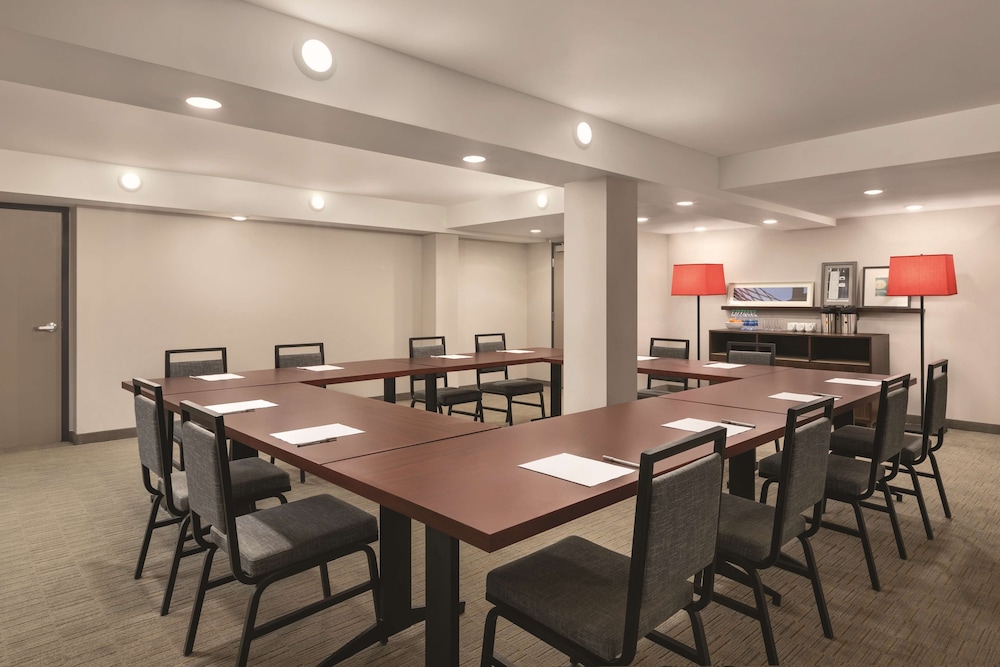 Country Inn & Suites by Radisson Macon West, GA 21/28