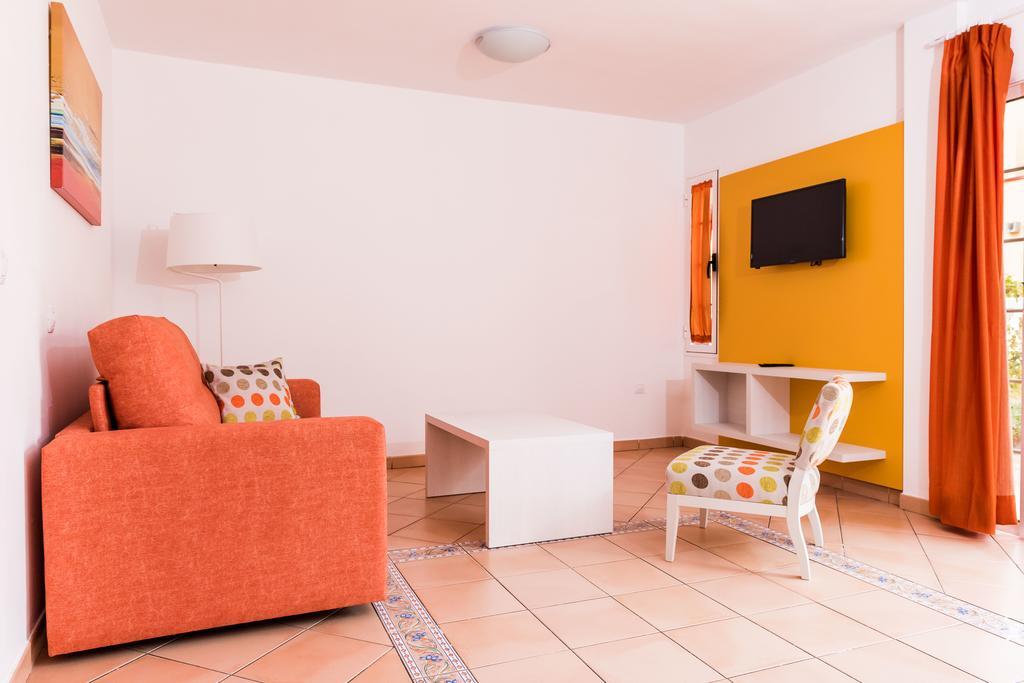 Maxorata Beach Apartments 27/36