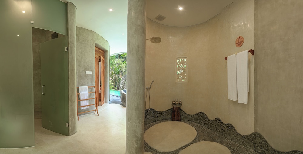 Pool, Jungle, Suite, King Bed