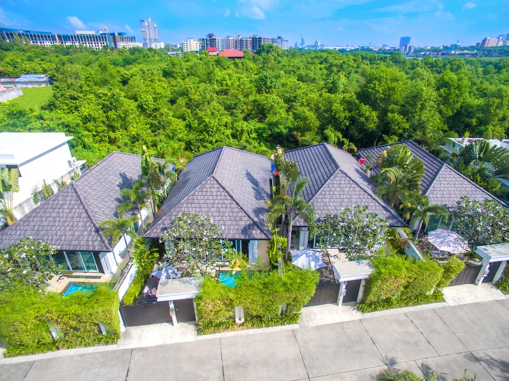 Villas In Pattaya 48/50