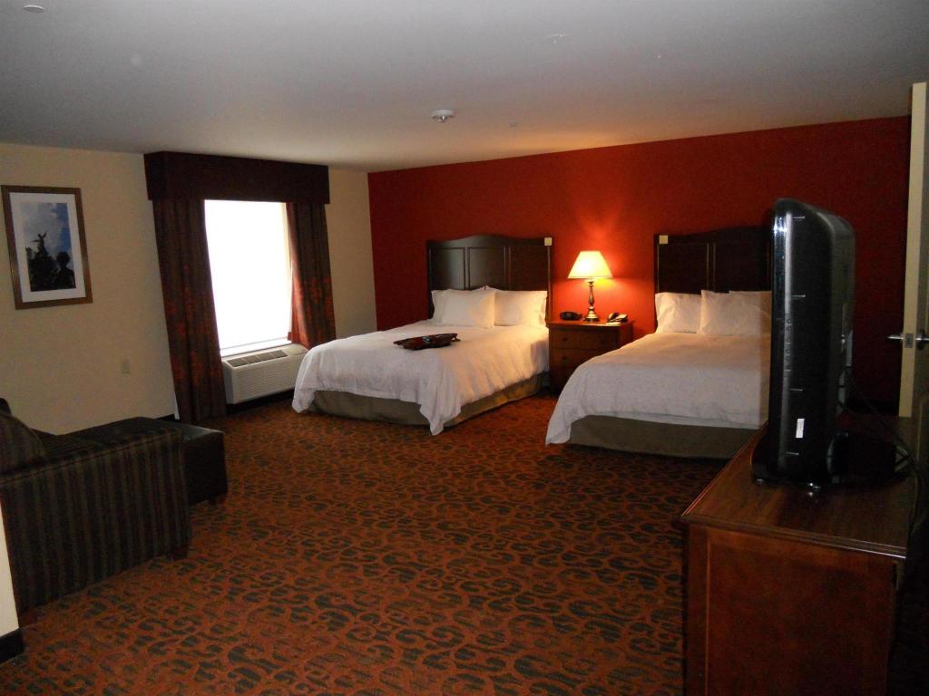 STUDIO, 2 QUEEN BEDS, ACCESSIBLE