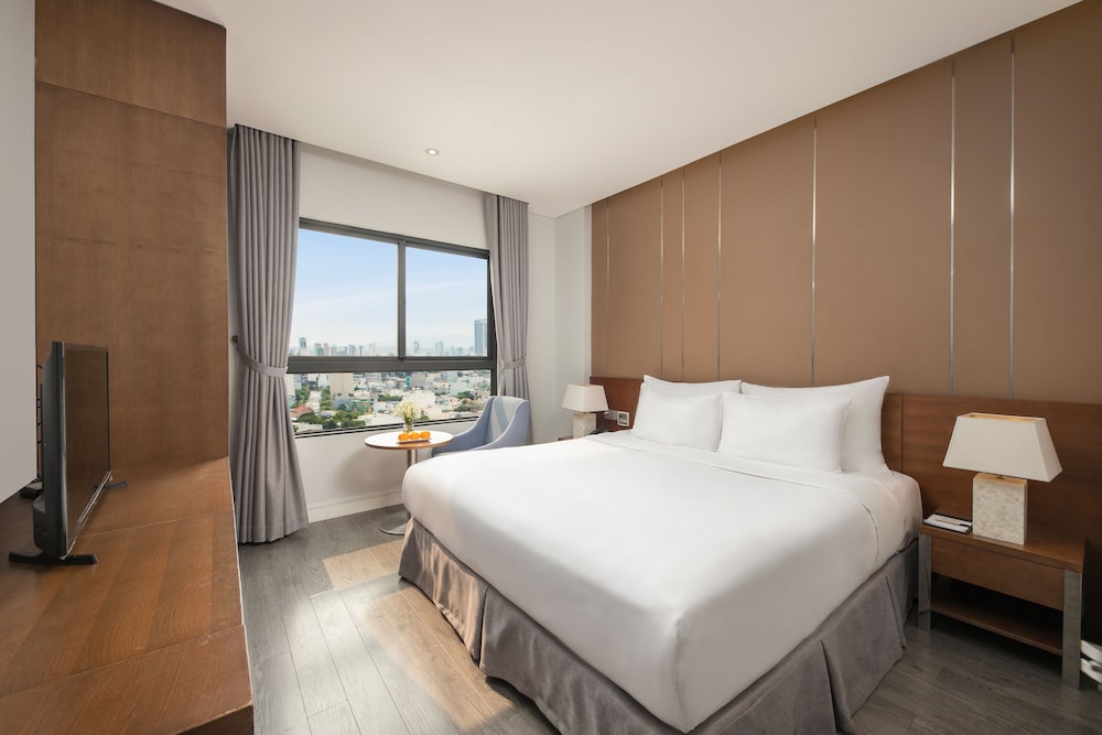 Avora Hotel 10/59
