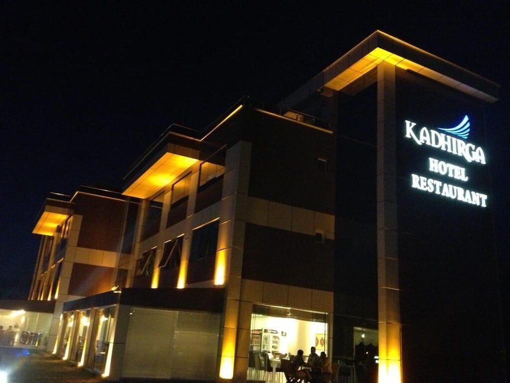 Kadhirga Hotel 1/32