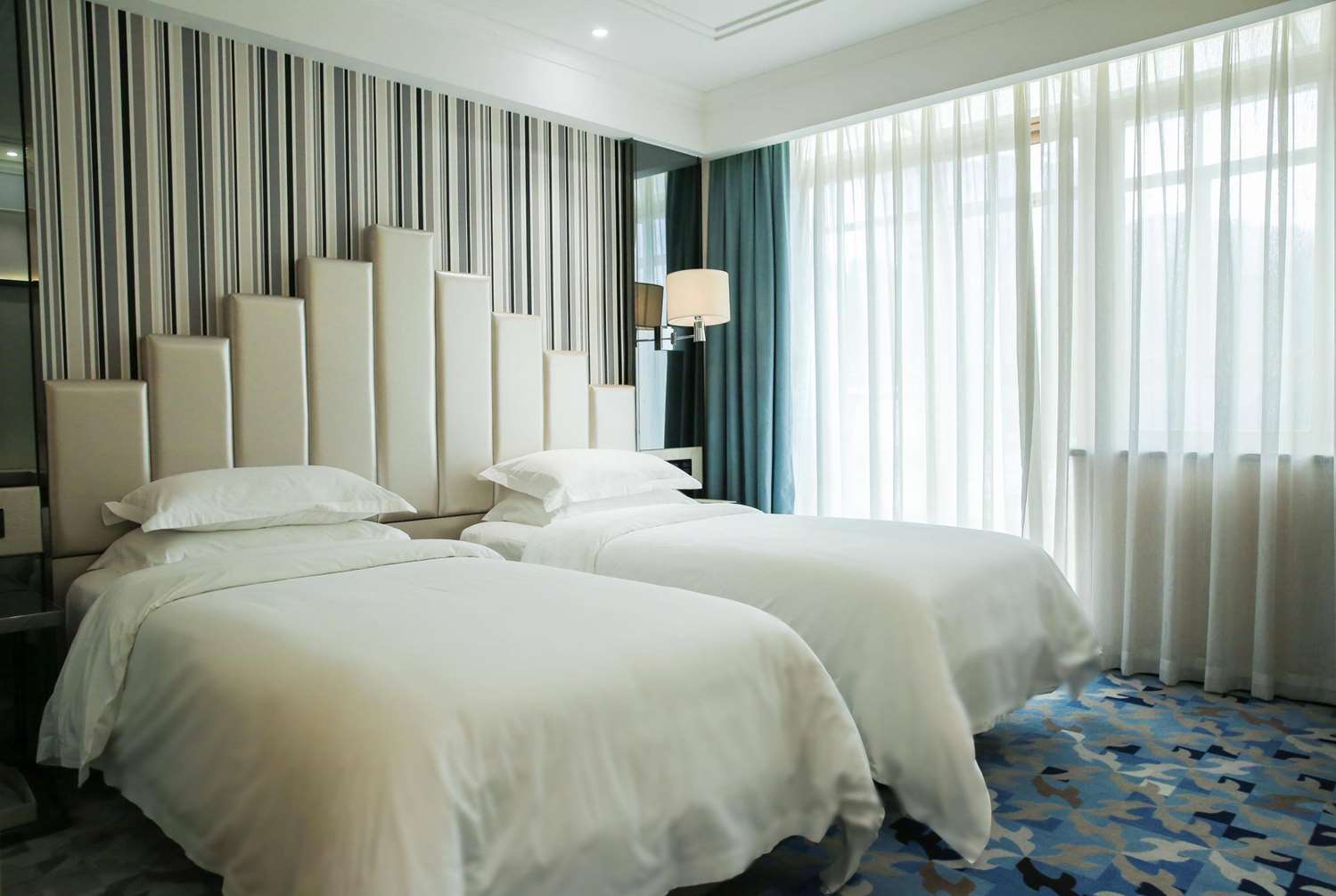 Ramada by Wyndham Shenzhen Baoan 10/34