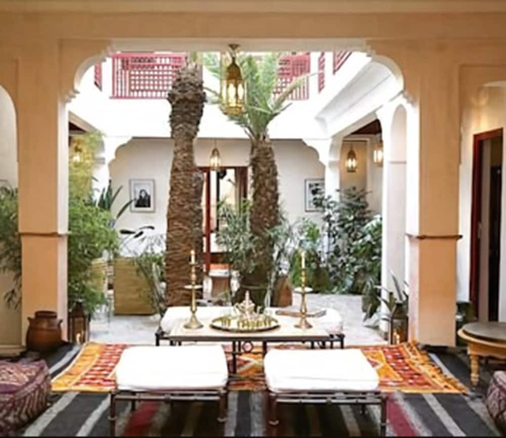 RIAD ALADDIN 8/76