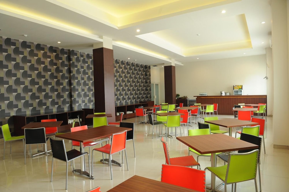 Midtown Xpress Sampit Kalimantan Tengah 53/64