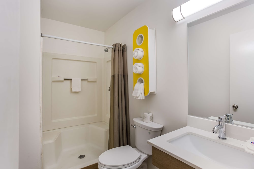 Motel6 Jacksonville, FL - South 42/45