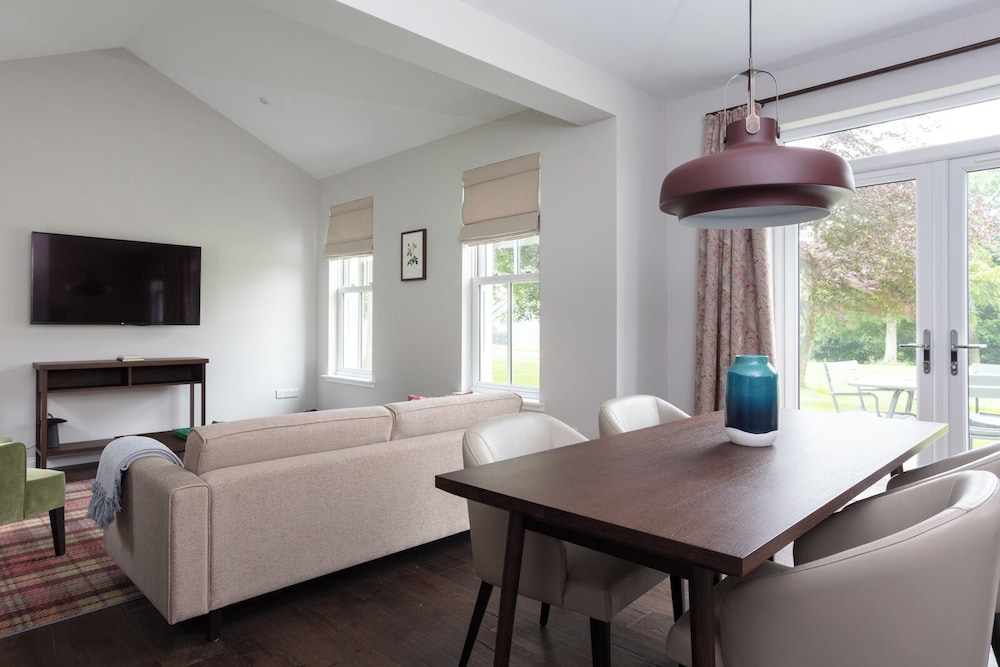 Roxburghe Cottages Part of Destination by Hyatt 32/50