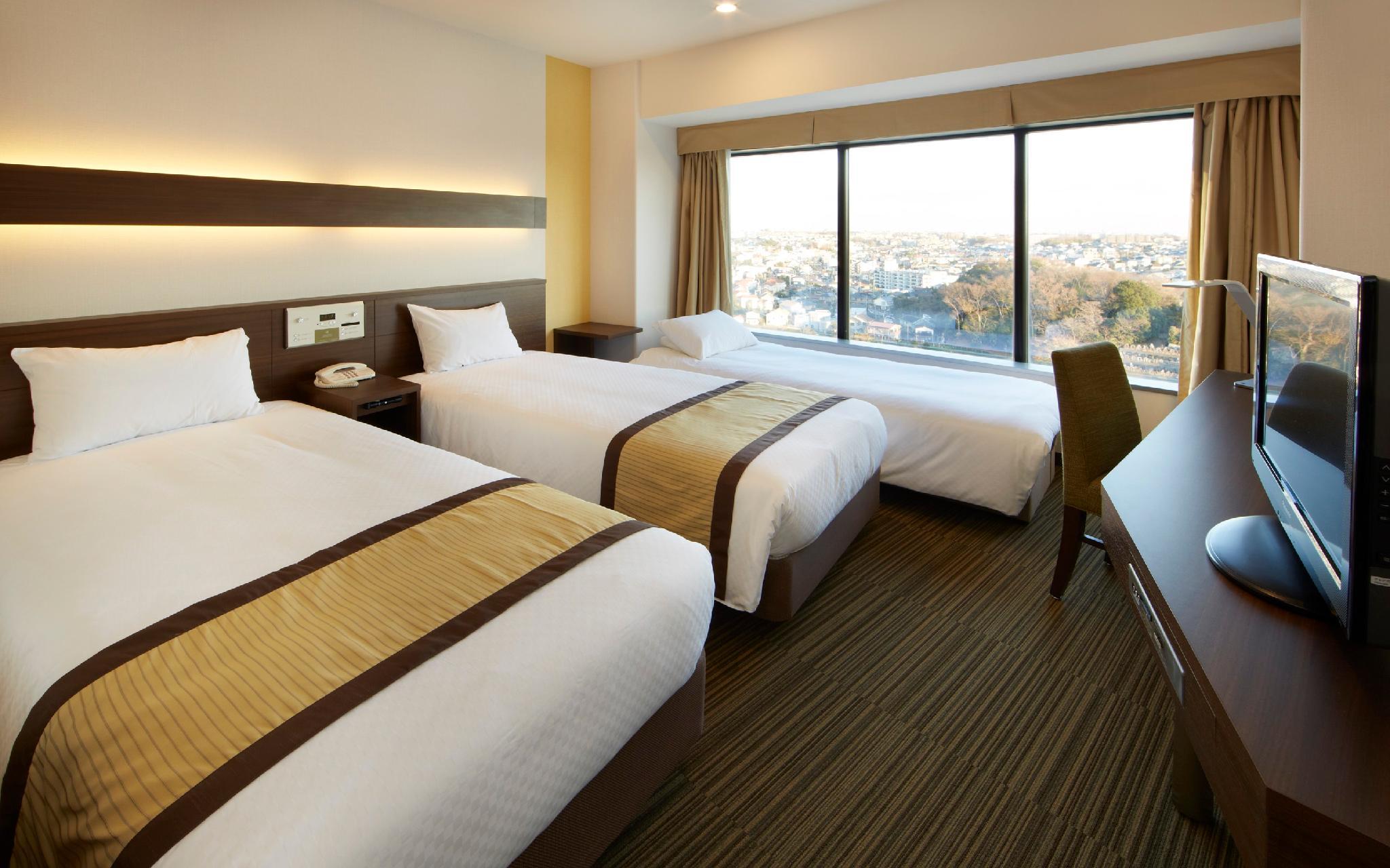 Moderate, Twin Beds