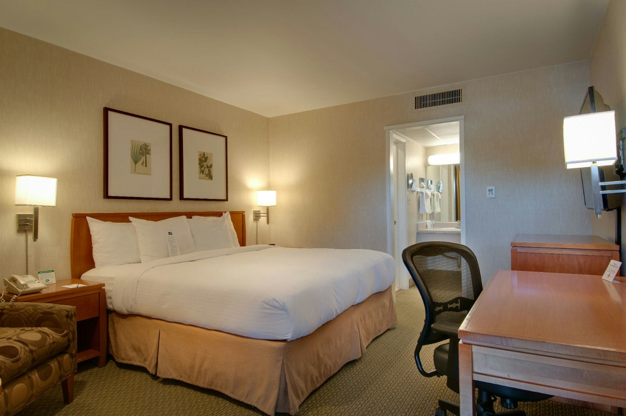 Vagabond Inn Glendale 20/28