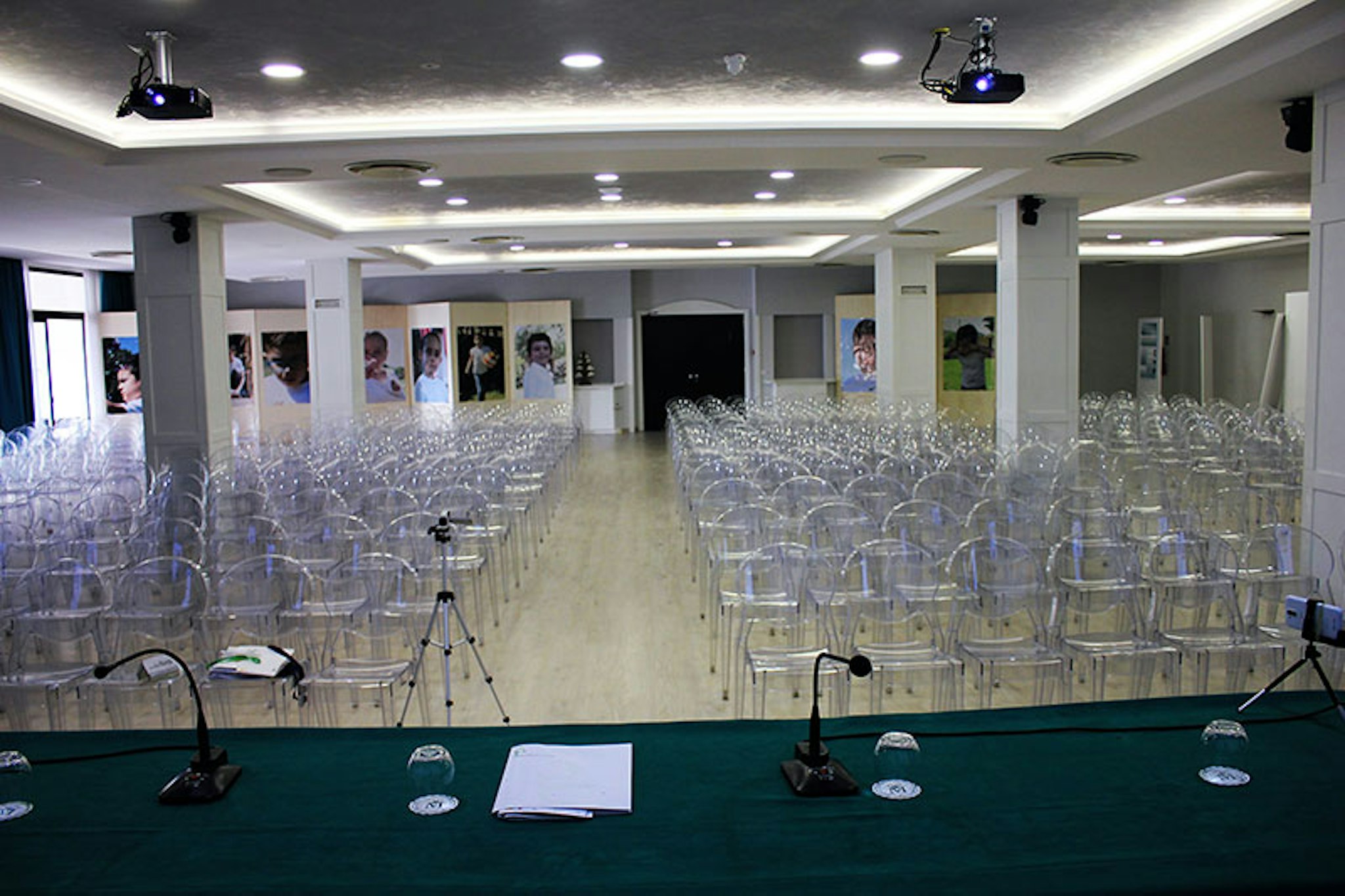 Mediterranea Hotel And Convention Center 10/28