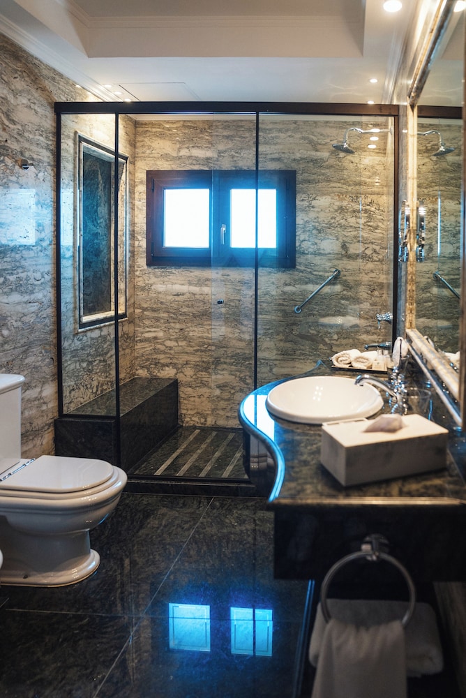 Nino Hotel Boutique 50/50