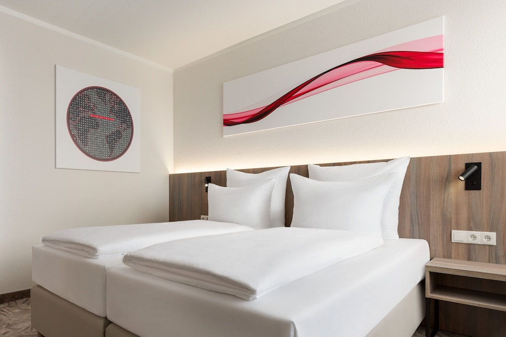 Good, Plus, Twin Beds